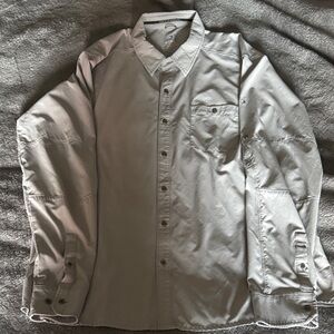 Men's Gray Button-Up Shirt